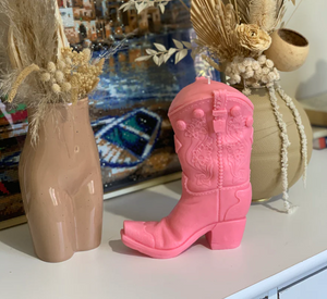 🤠 Saddle Up and Light Your Way with the Cowboy Boot Soy Wax Candle from Sculpture Stuff! 🕯️